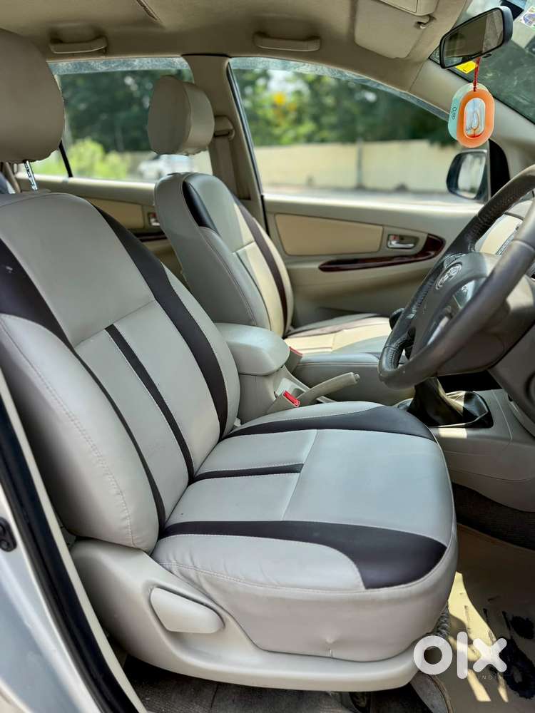 Toyota Innova 2.5 V 7 Str, 2014, Diesel