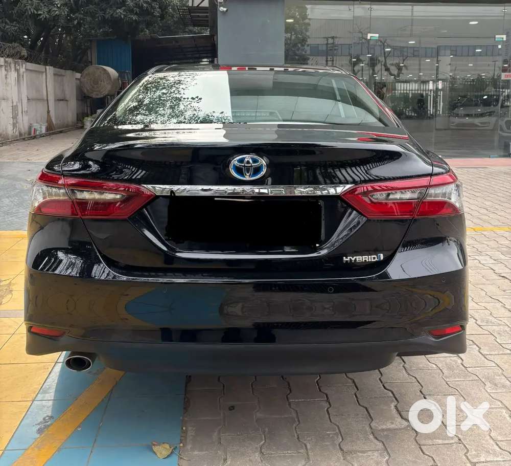 Toyota Camry 2024 Showroom Condition