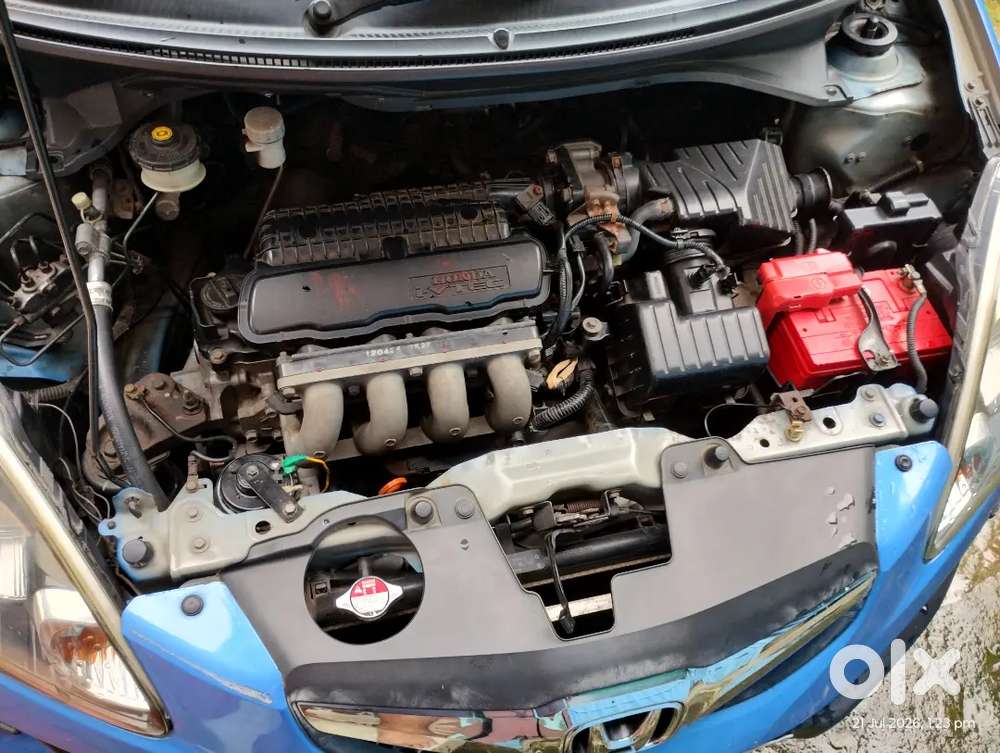 Honda Brio Petrol Mt 2012