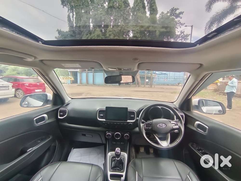 Hyundai Venue Sx (o) Mt 1.5 Diesel, 2021, Diesel