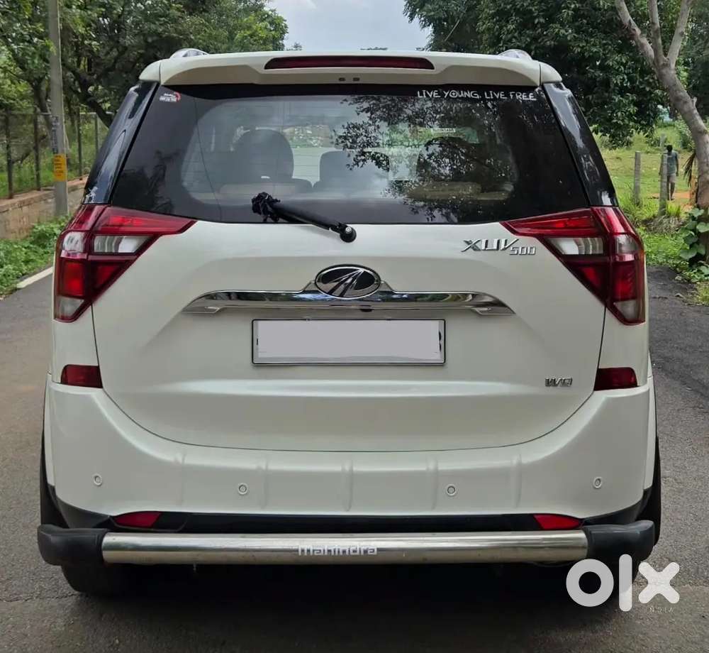 Mahindra XUV500 Diesel Manual 2021 Variant