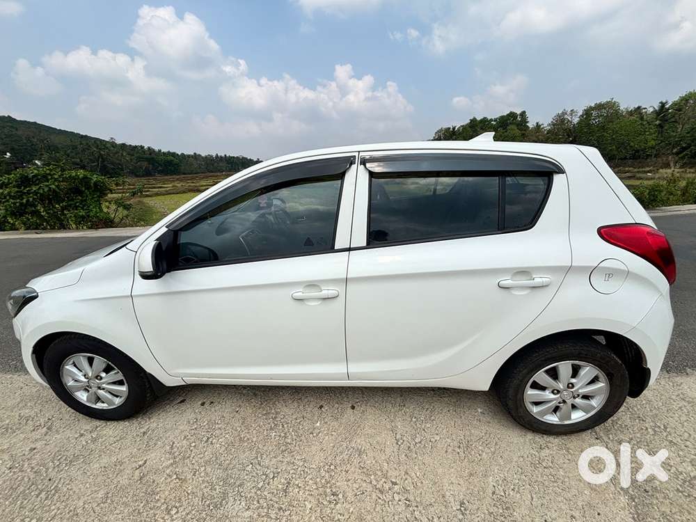 Hyundai I20 Sportz Petrol 2012