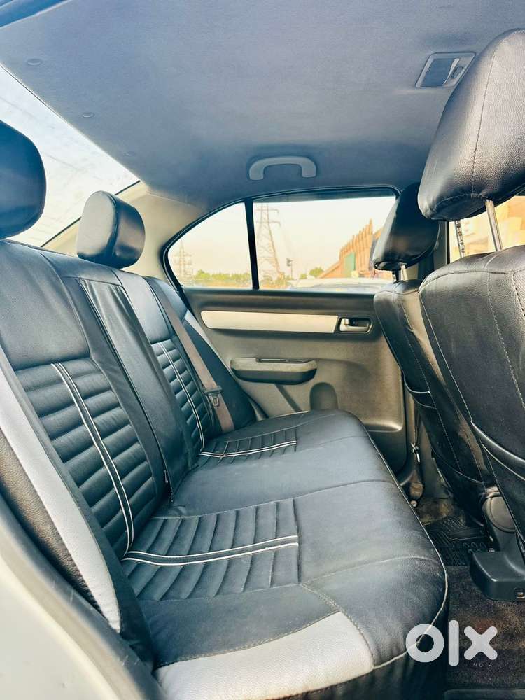 Maruti Suzuki Dzire Vxi Ags, 2010, Cng & Hybrids