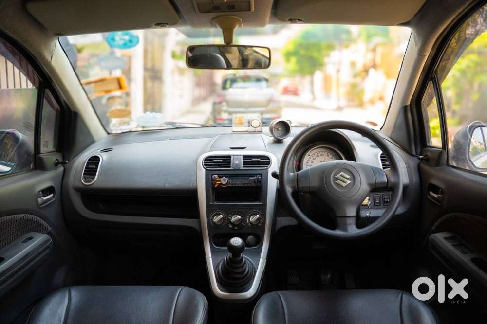 Maruti Suzuki Ritz Vxi, 2013, Petrol