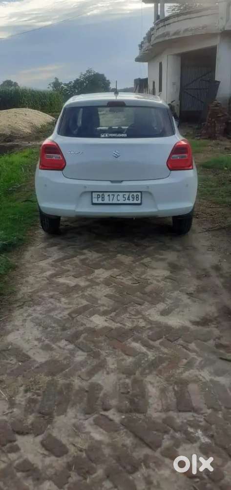 Maruti Suzuki Swift 2021 Petrol 75000 Km Driven