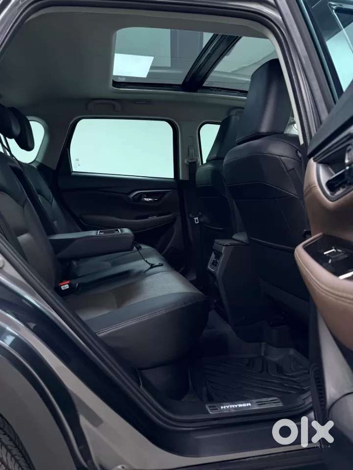 Toyota Urban Cruiser Hyryder 1.5 V Hybrid, 2024, Petrol