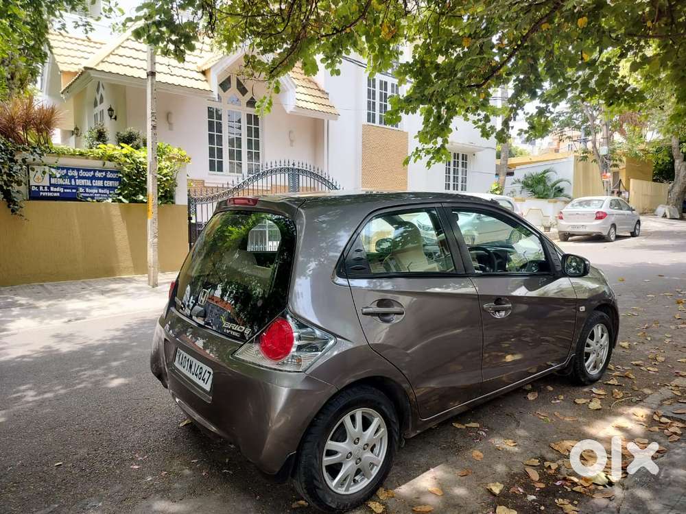 Honda Brio V Mt, 2012, Petrol