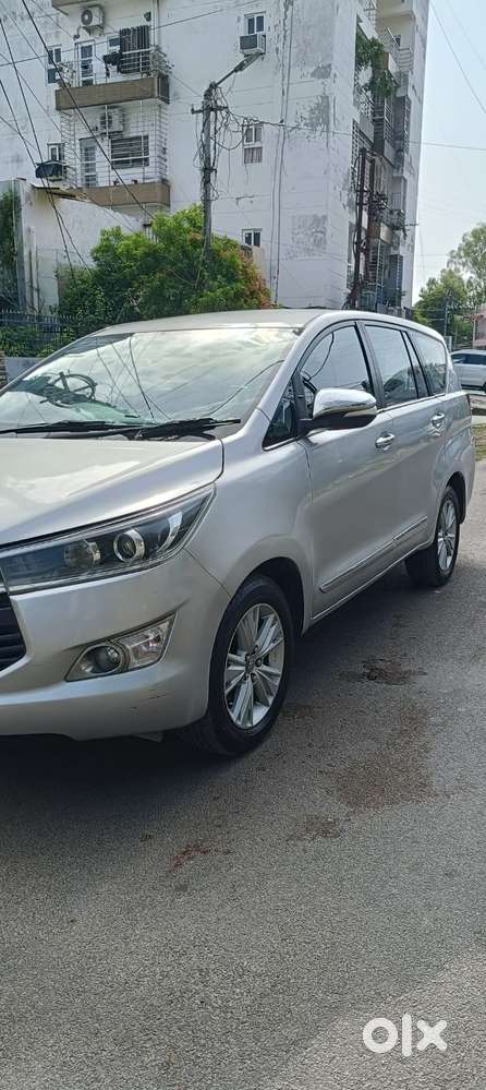 Toyota Innova Crysta 2.8z Automatic, 2017, Diesel