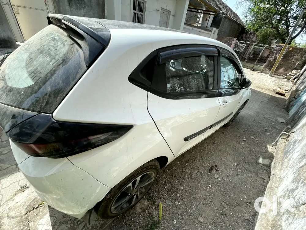 Tata Altroz Xz Plus Petrol 2025