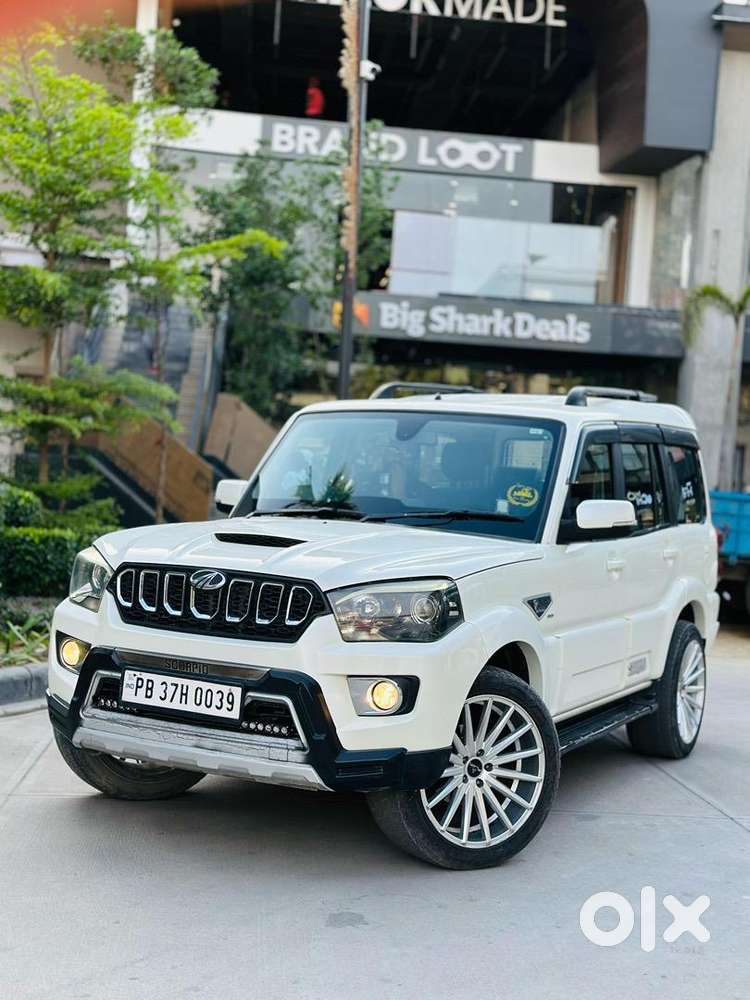 Mahindra Scorpio 2017 Diesel Well Maintained