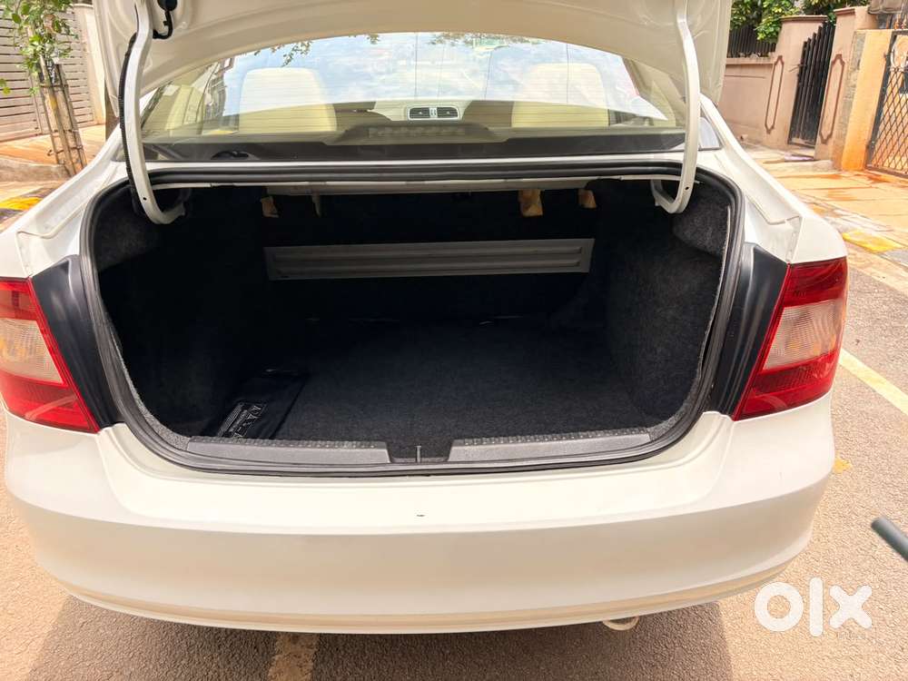 Skoda Rapid 1.5 Tdi At Elegance Plus Black Package, 2015, Diesel