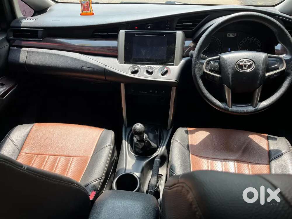 Toyota Innova Crysta 2.4g 8 Seater Lifetime Tax Paid Car