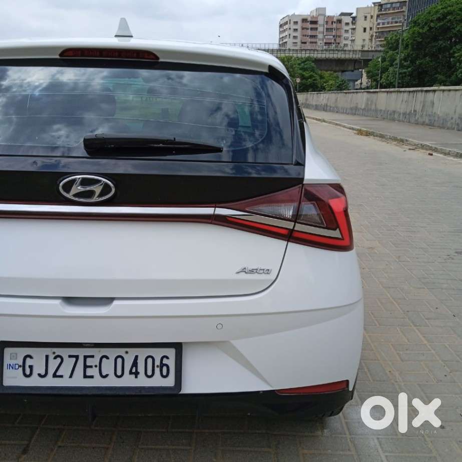 Hyundai New I20 1.2 Asta (o) Mt, 2023, Petrol