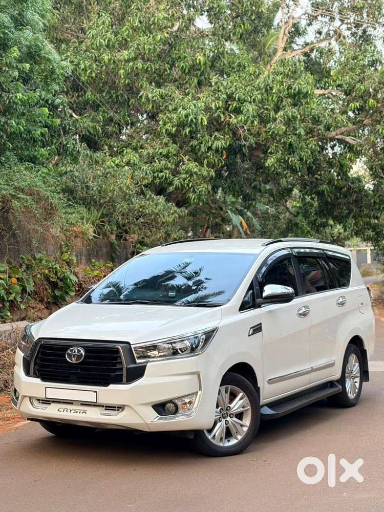 Toyota Innova Crysta 2019 Diesel Well Maintained Propercompany Service