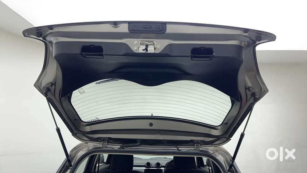 Maruti Suzuki Swift 2018 Zxi Plus, 2022, Petrol