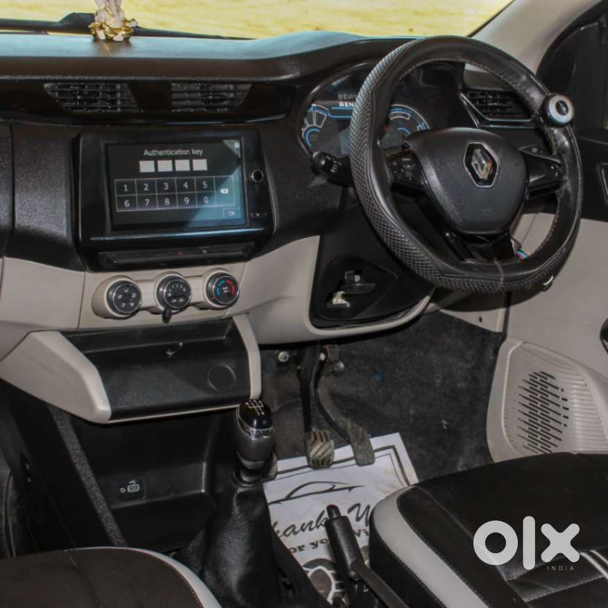 Renault Triber Rxt, 2022, Petrol