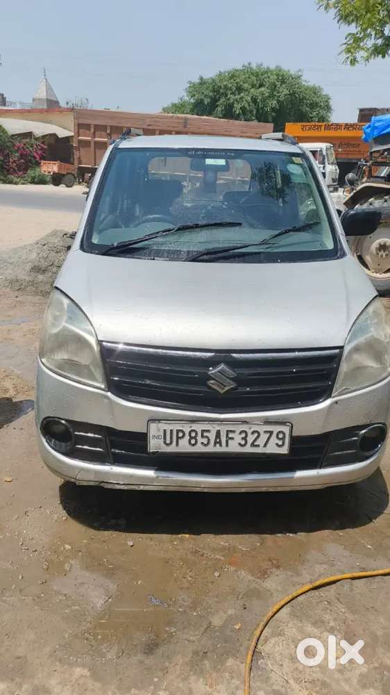 Gadi Achi Hai Side Paint Hai Beema Nhi Hai