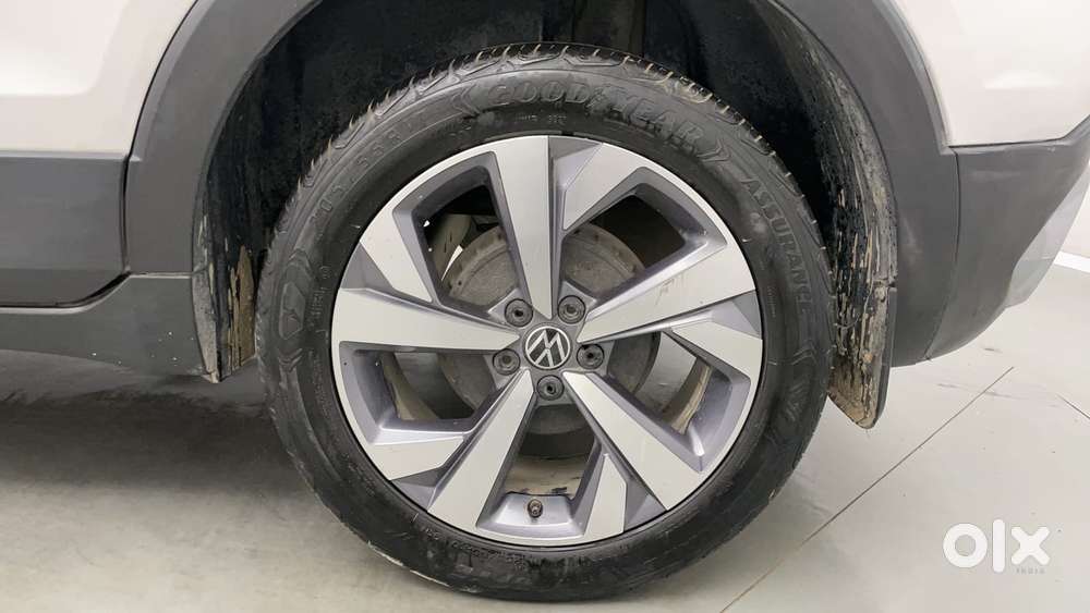 Volkswagen Taigun Topline 1.0 Tsi At (electric Seats), 2021, Petrol