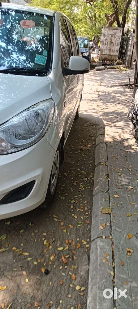 Hyundai I10 Sportz At, 2013, Petrol