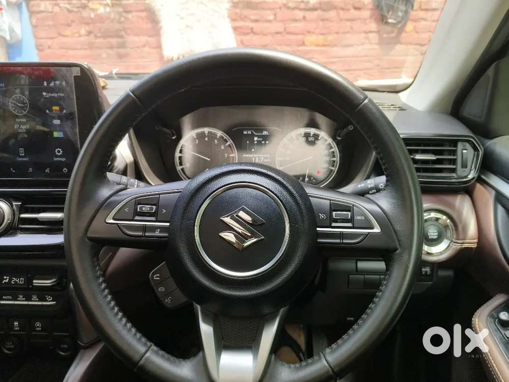 Maruti Suzuki Grand Vitara 2023 Petrol Well Maintained