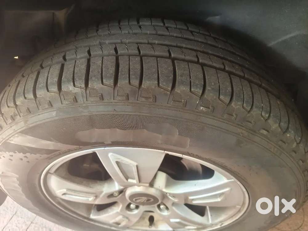 Mahindra Xuv500 W8 2013