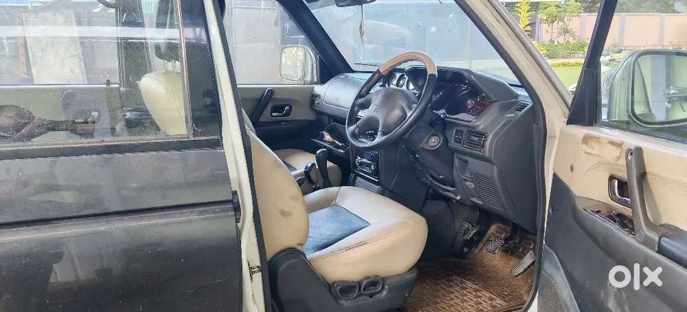 Mitsubishi Pajero Glx 2010