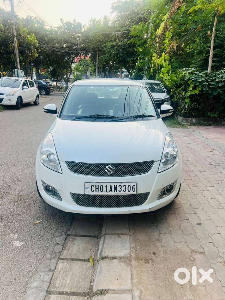 Maruti Suzuki Swift 1.2 Vxi (o), 2012, Petrol