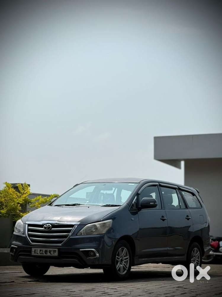 Toyota Innova 2011