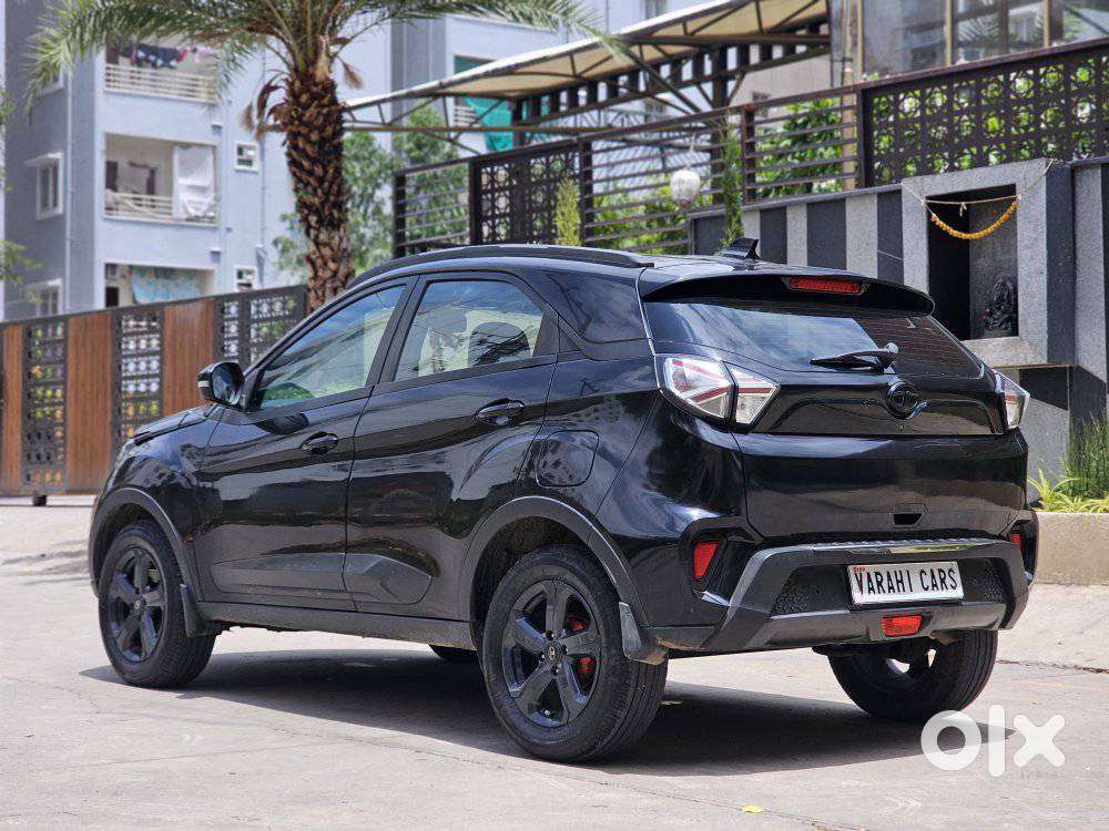 Tata Nexon 1.5 Revotorq Xza Plus Dual Tone Roof (o) Amt, 2022, Diese..