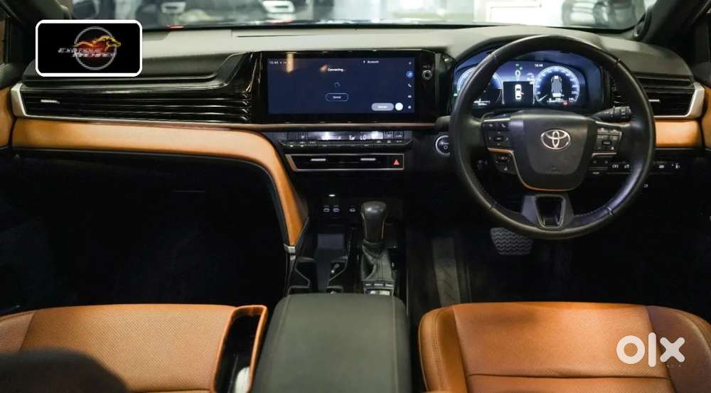 Toyota Camry, 2025, Petrol