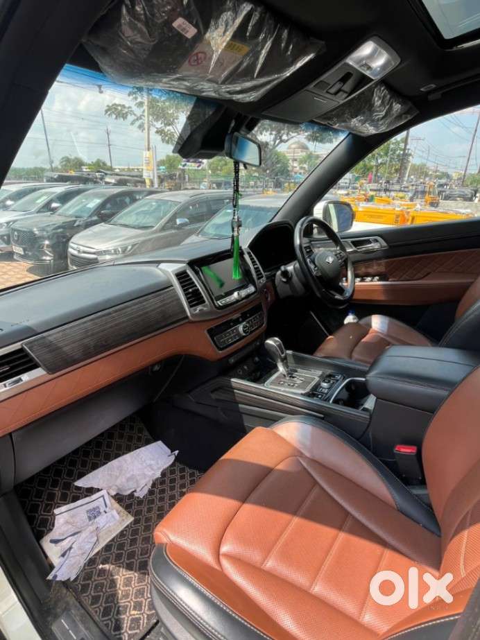 Mahindra Alturas G4, 2021, Diesel