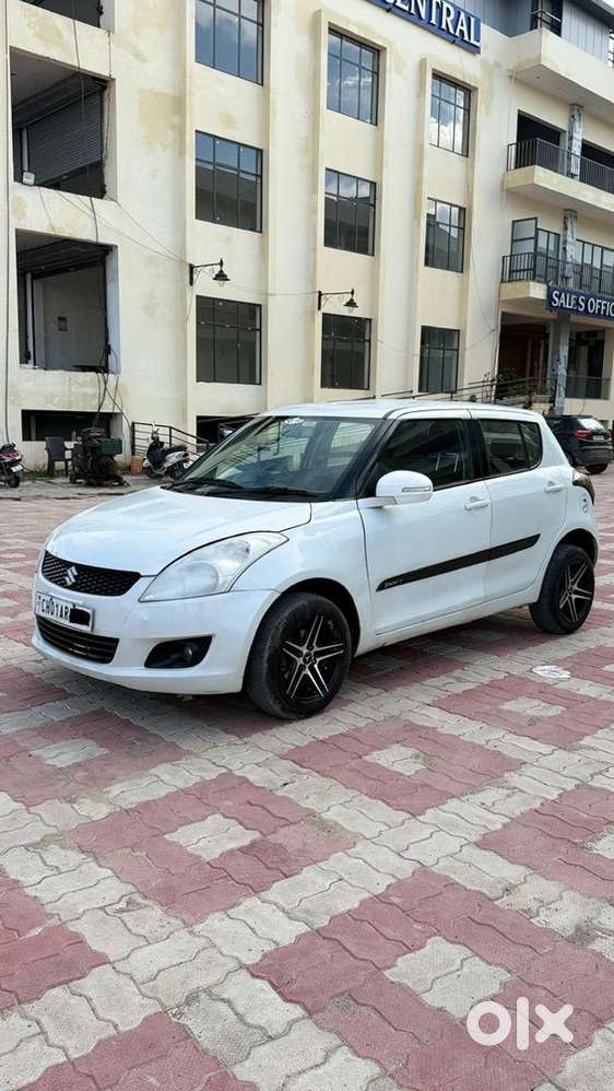 Maruti Suzuki Swift 2012 Diesel Well Maintained