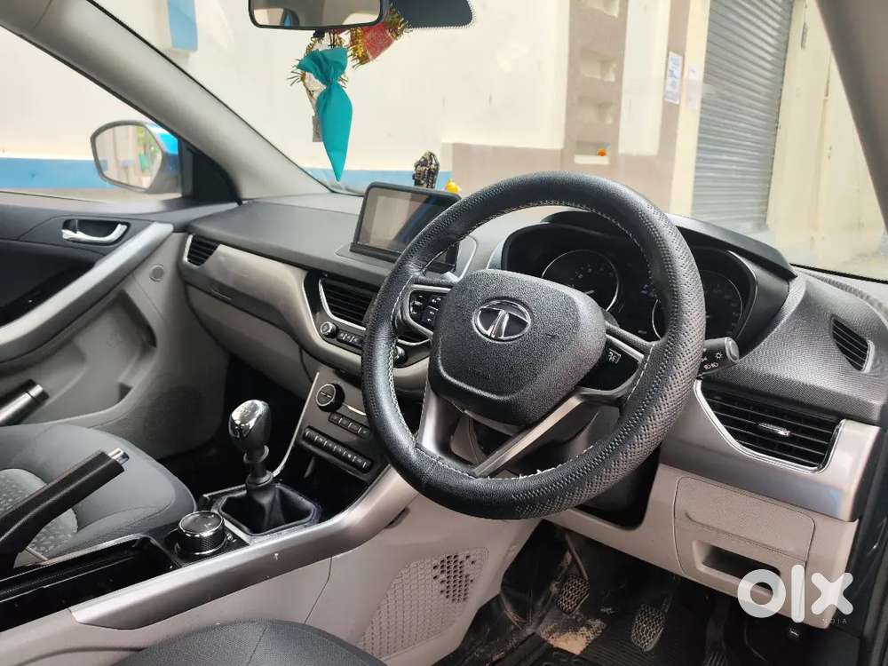 2018 Tata Nexon Xz+ Dual Tone  1st Owner  36,989 Km  New Tyres