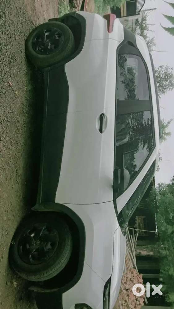 Tata Punch Revotron 2020 1st Owner