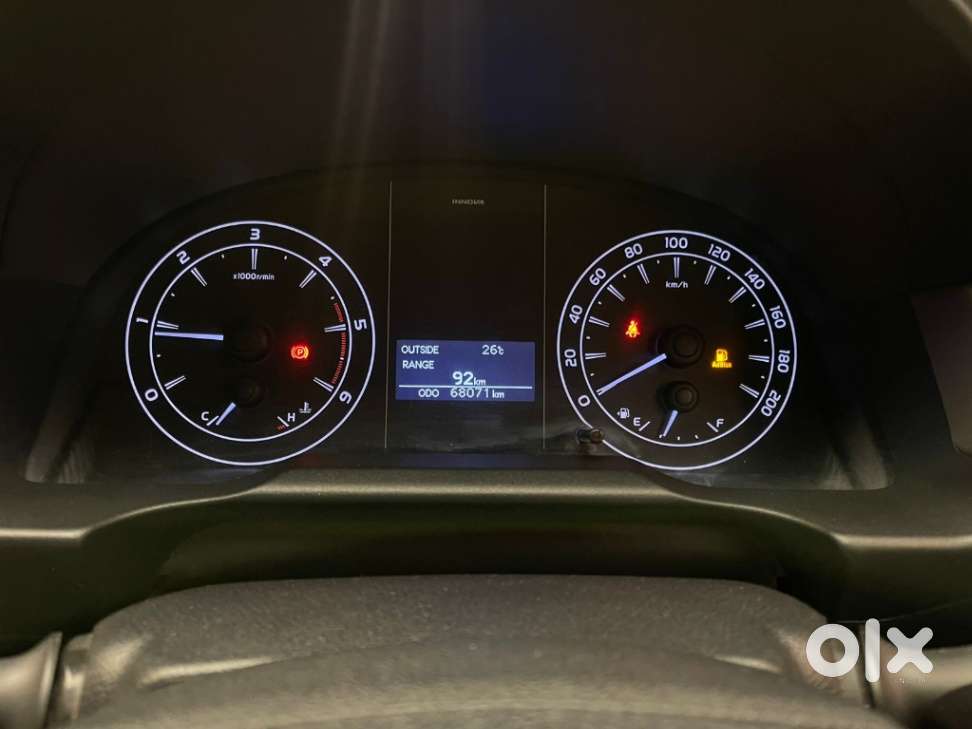 Toyota Innova Crysta [2020-ongoing] 2.4 Gx 8 Str, 2022, Diesel