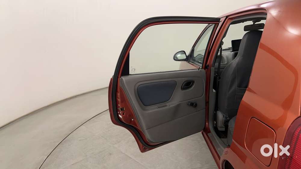 Maruti Suzuki Alto K10 2010-2014 Vxi, 2011, Petrol