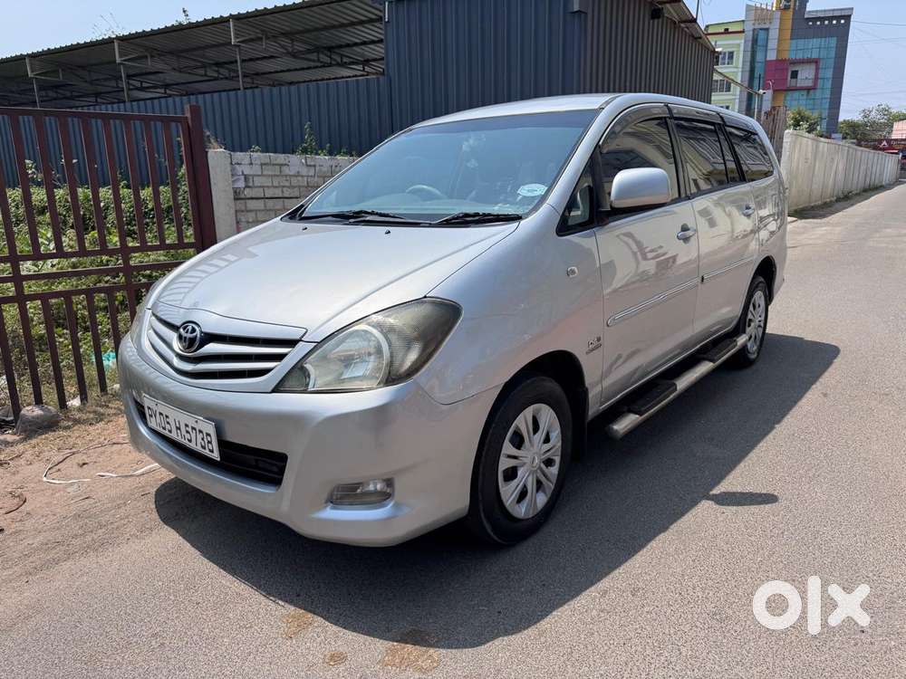 Toyota Innova 2.5 Gx 7 Seater Bs Iv, 2010, Diesel