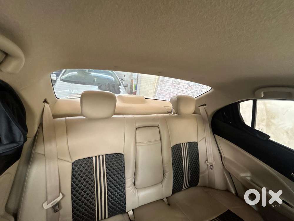 Maruti Suzuki Dzire 1.2 Zxi Plus Amt, 2019, Cng & Hybrids