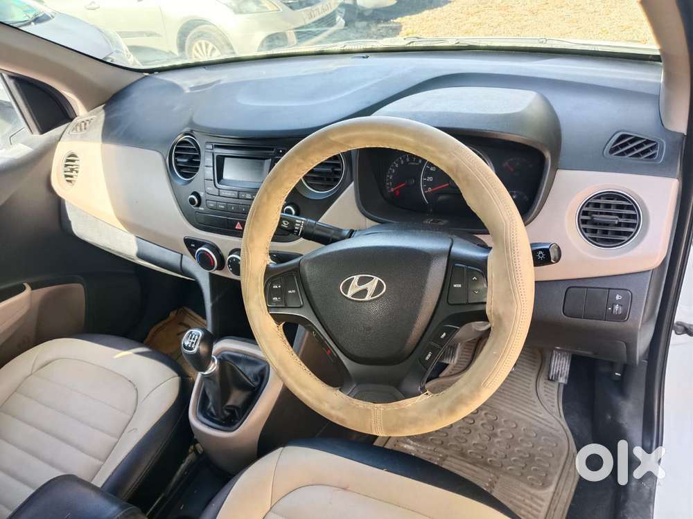 Hyundai Grand I10 2013-2016 Sportz, 2016, Petrol