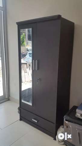 Almirah Buy Sell Used Furniture in India OLX