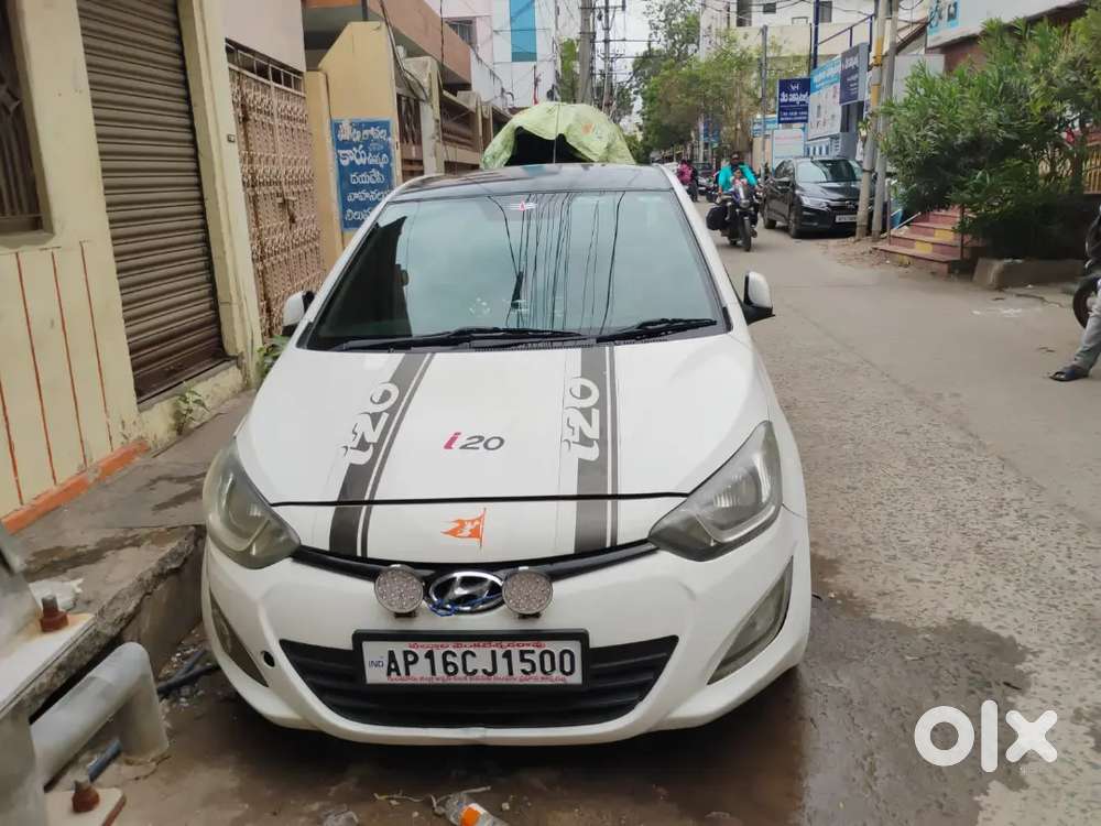 Hyundai New I20 2013 Diesel 100000 Km Driven