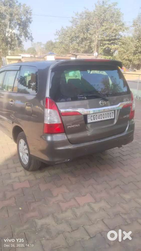 Toyota Innova 2.5 V 2010