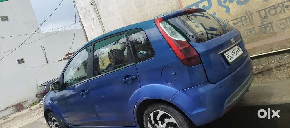 Ford Figo Zxi Petrol 2014
