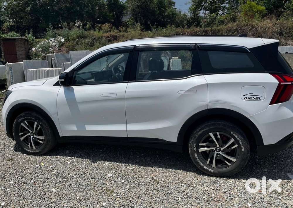 Mahindra Xuv700 Diesel 104000 Km Driven