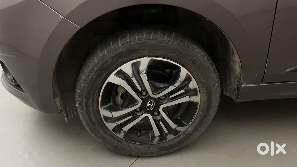 Tata Tiago Xza, 2019, Petrol