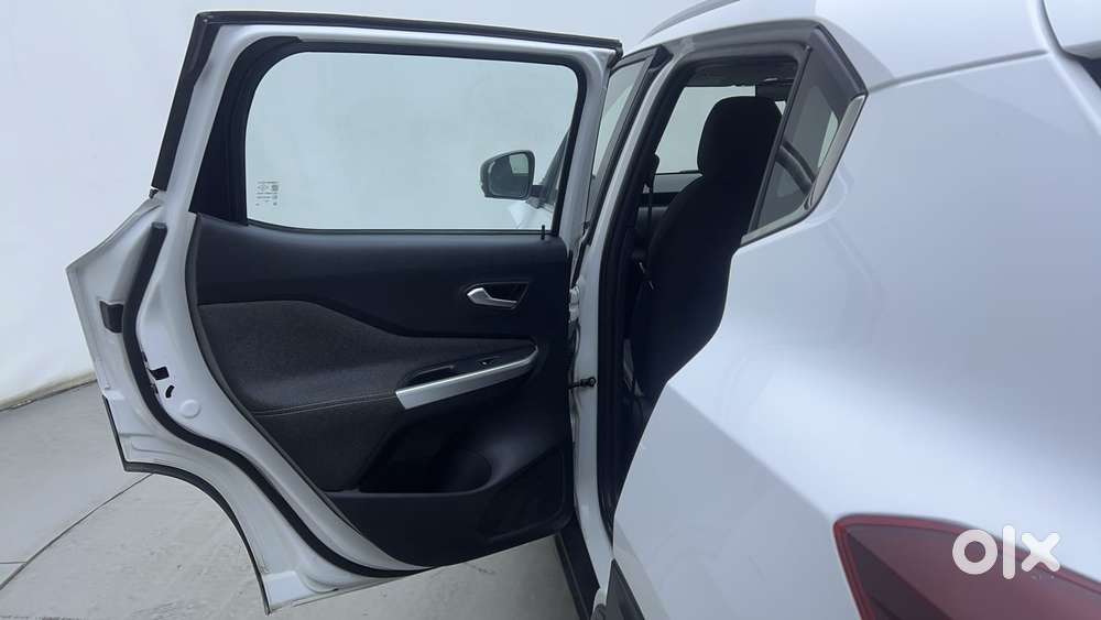 Nissan Magnite 1.0 Xv Premium Turbo Cvt, 2021, Petrol