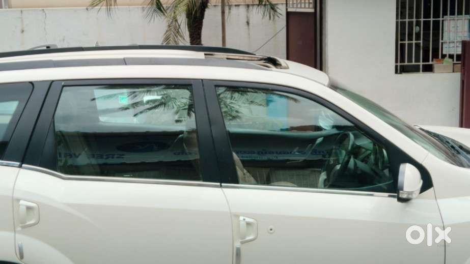 Mahindra Xuv500 2.2 W10, 2015, Diesel