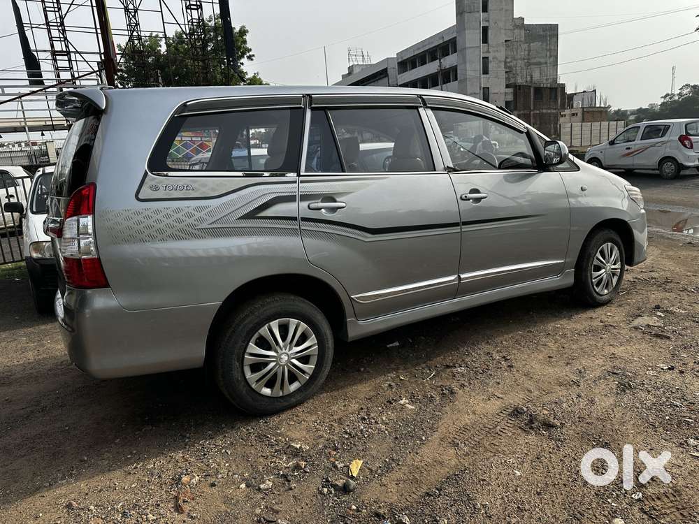 Toyota Innova 2.5 G (diesel) 8 Seater, 2015, Diesel