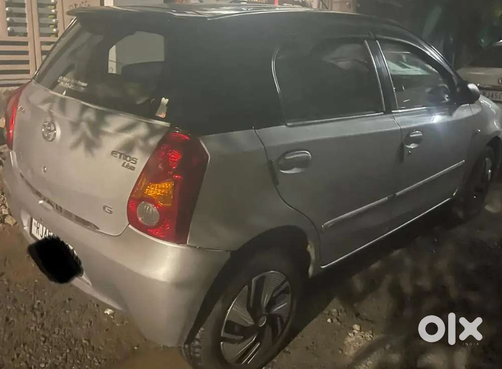 Toyota Etios Liva 2011
