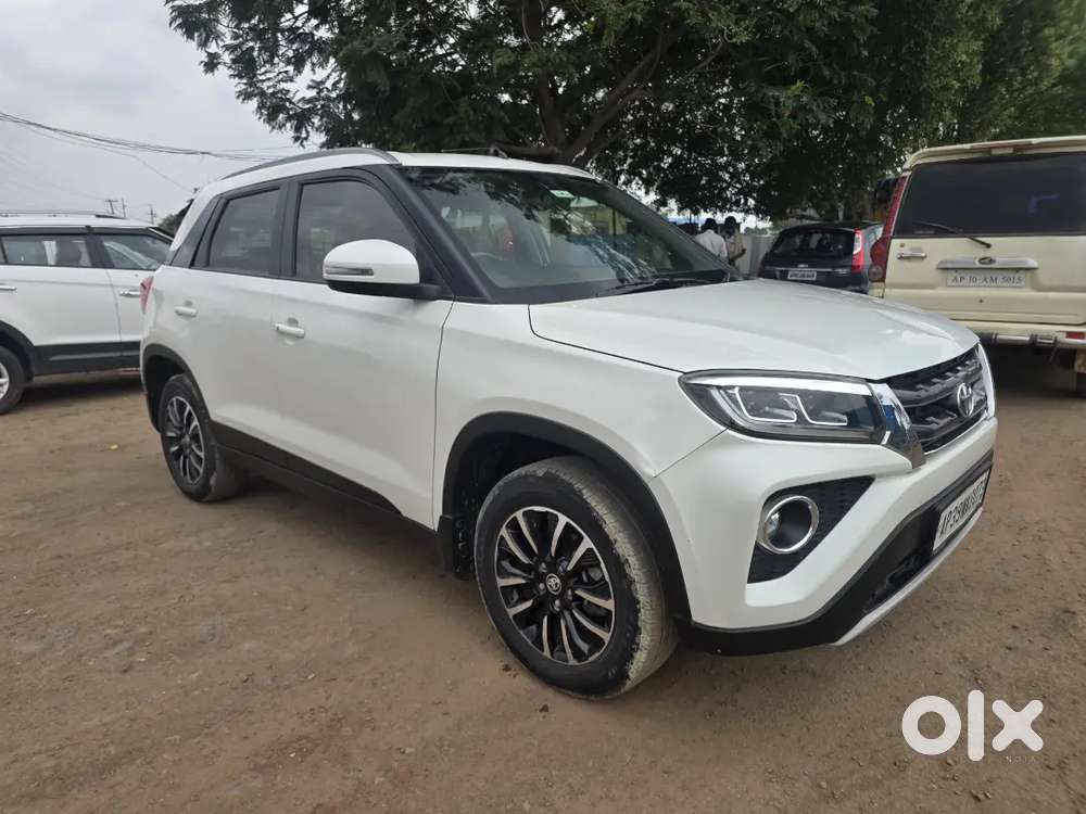 Toyota Urban Cruiser 2022 Petrol Well Maintained Car For Sale